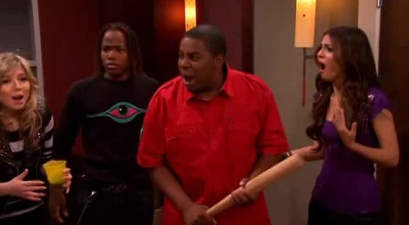 Wait this is live on icarly