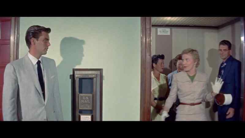 Wait for me. - Nervous bridegroom