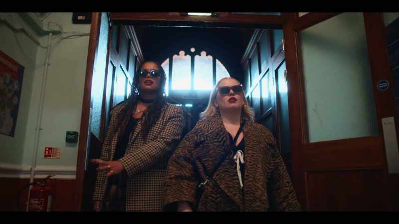 �� Walkin' like a man Hitting like a hammer ♪