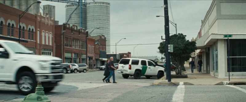 Walter: Look, crossing the border