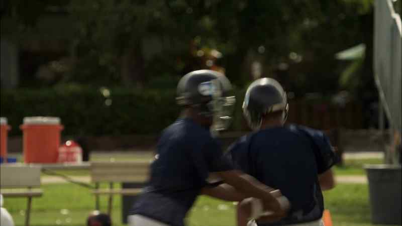 [ Ward ] Out the break! Out the break! Get down there!