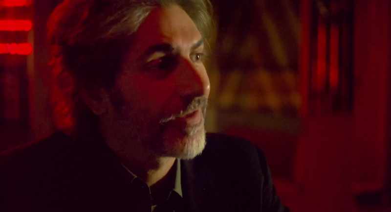 [Warren] What noise? -[chuckles]