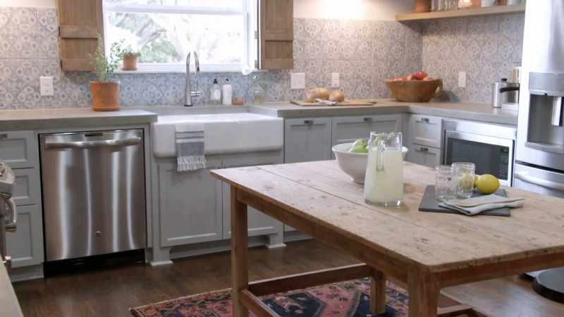 was-the-powder-bath-that-renovated-her