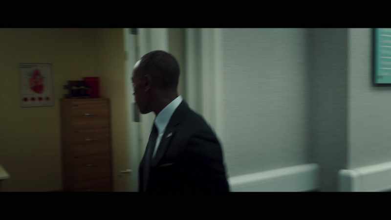 Watch that door. Yes, sir