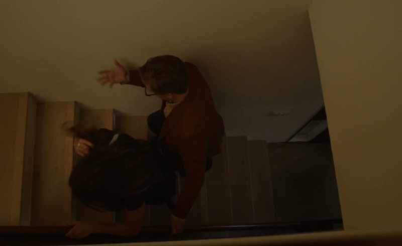 �� Watch 'em step right up and right back down themselves ♪