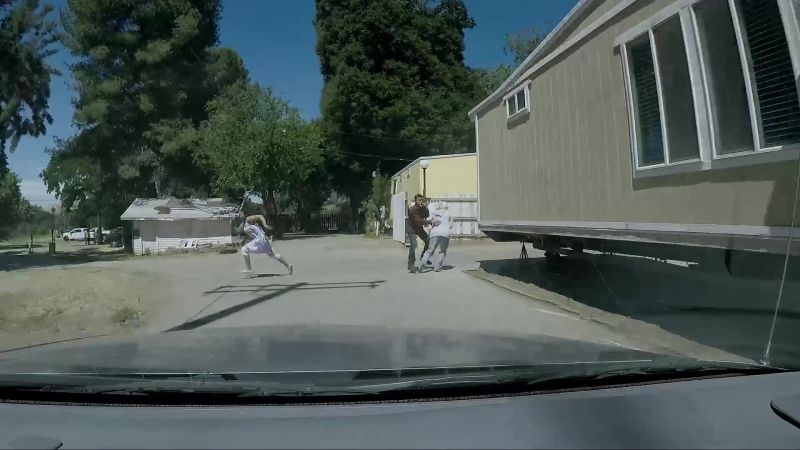 Watch it! Watch it!