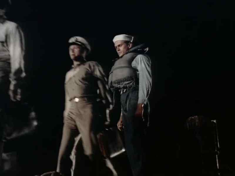 Watch the mooring line, sir