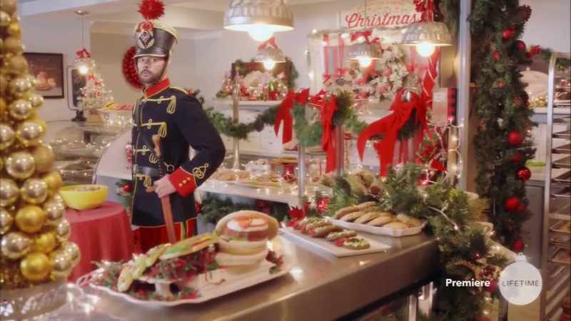 �� Watch the silent skies this Christmas ♪