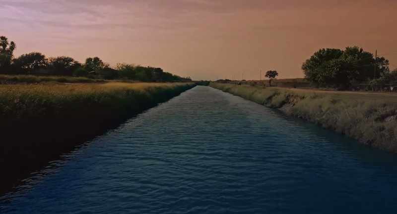 (Water gurgling)