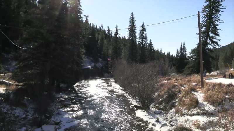 [water rushing]