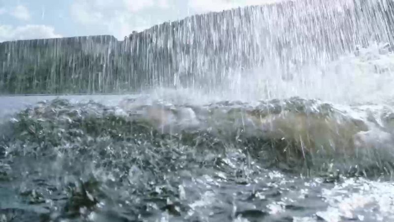 (water splashes)