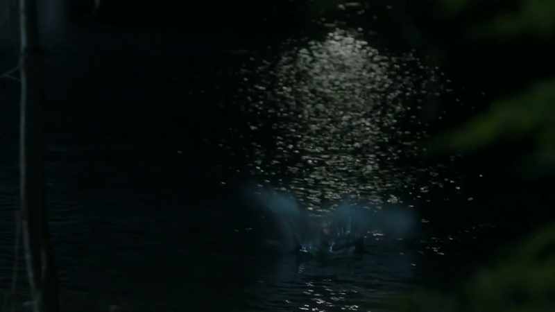 [water splashing]