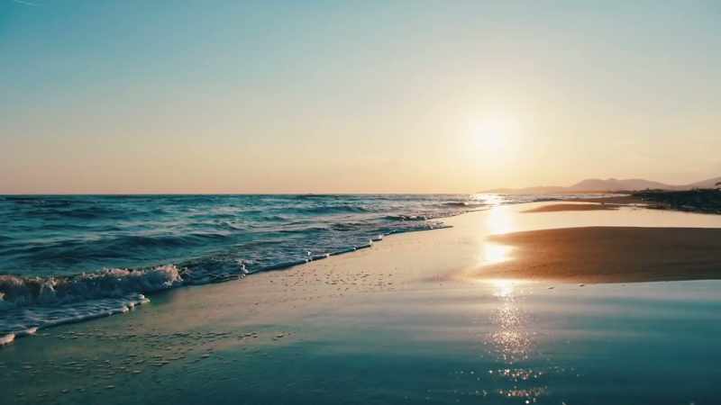 (waves crashing)
