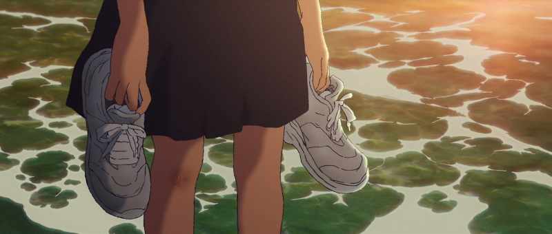 (waves splashing)