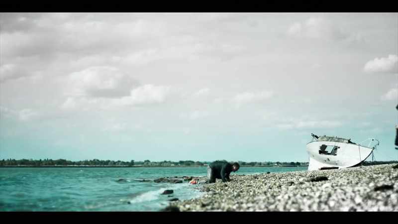 (waves washing ashore)