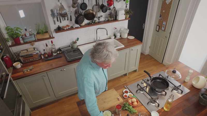We are now going to make shakshuka