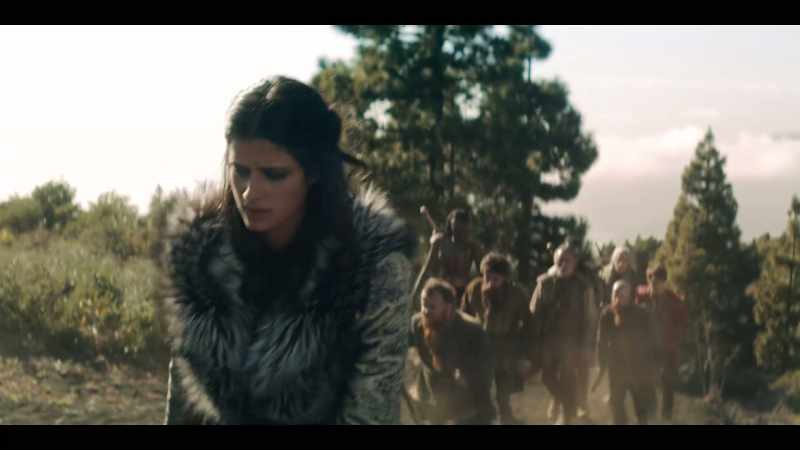 We cannot continue like this. - The warrior woman is right