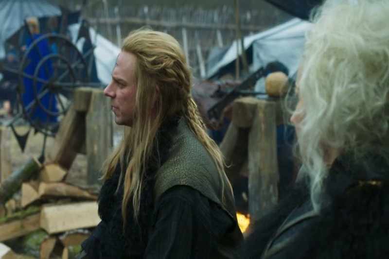 We could move a thousand men here