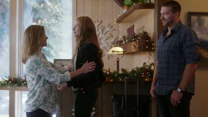 We decorate. -[giggles]