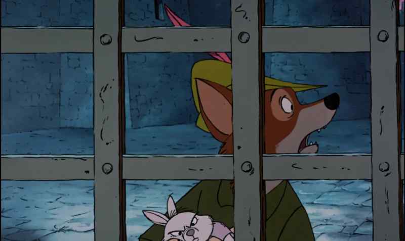 We got him now! - Keep going. Don't worry about me