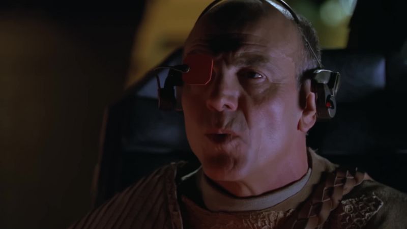 We gotta go back for Teal'c. - And do what?