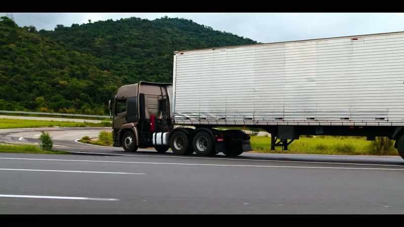 We have a 15-minute window to reach the unloading site