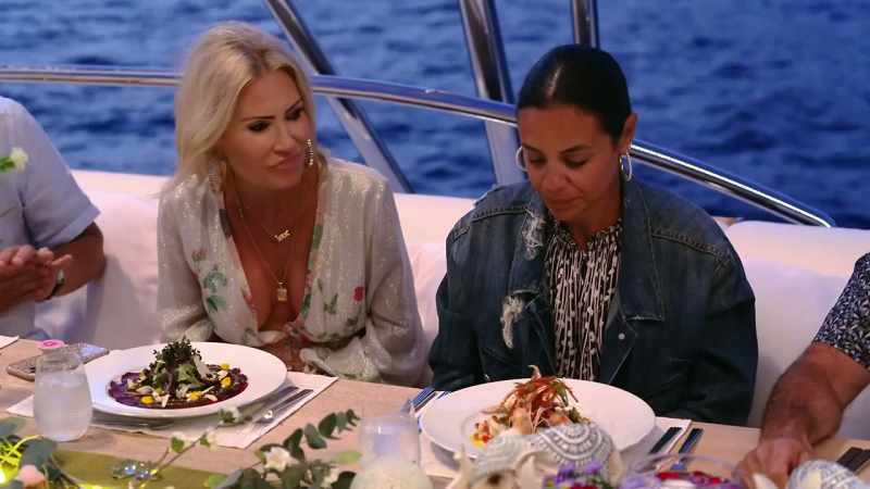 We have a cigalas and with a salad