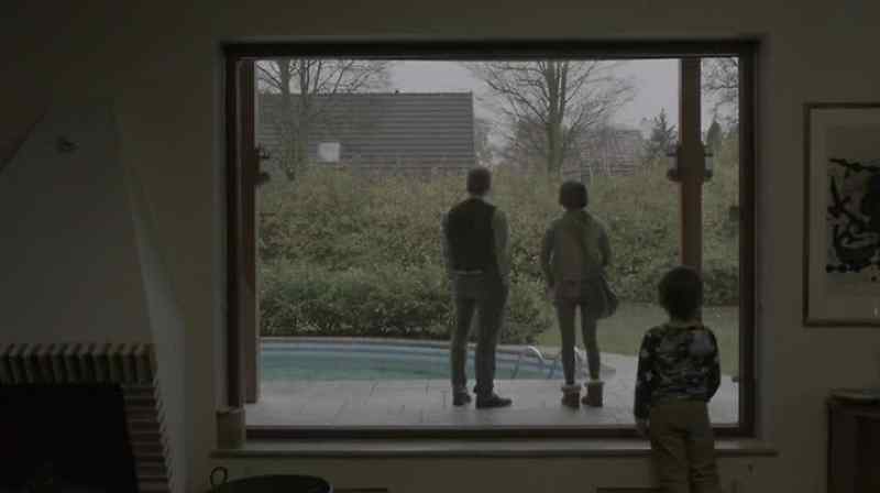 We haven't got space. - I don't have to come to the party