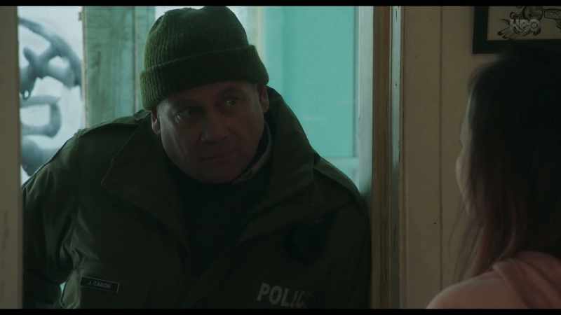 We heard he lives here. - Whoever told you is wrong