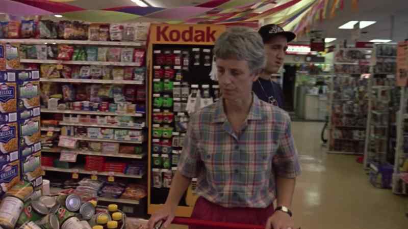 We need a bagger up at Register 3
