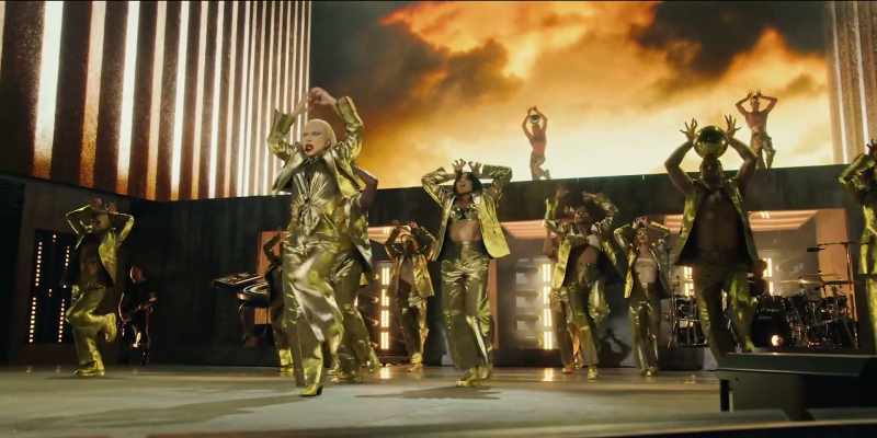 �� We only have the weekend ♪