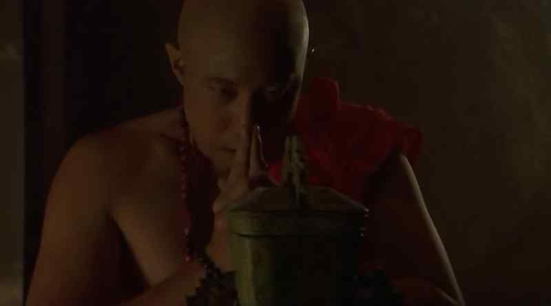We pray that Confucius' urn and ashes