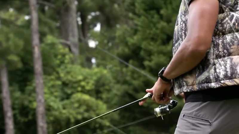 WE TRIED DIFFERENT LURES, DIFFERENT SIZE FISHES, MAYBE