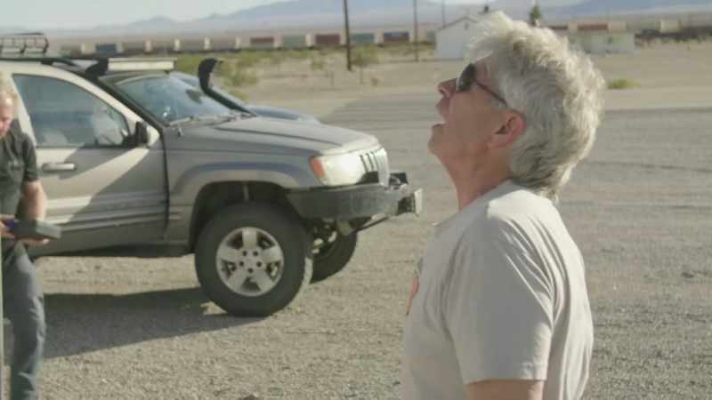 We want to remove this part that's hanging