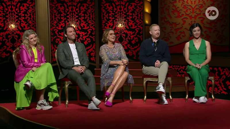 Welcome back to the penultimate episode of Taskmaster