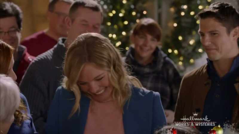 Welcome to River's Crossing, Christmas