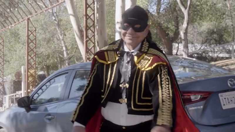 Welcome to Rob Riggle's Ski Master Academy, Condor