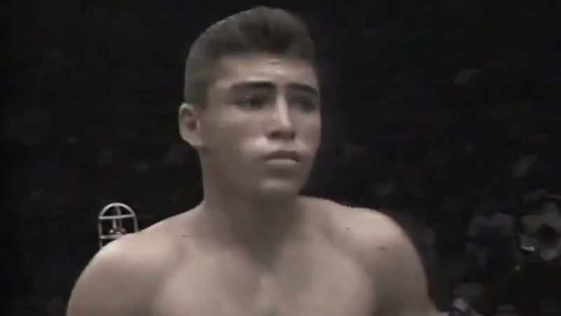 Welcome to the ring, the Golden Boy!