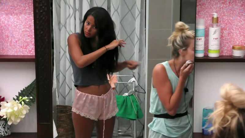 �� WE'LL BE THE LAST ONES DANCING WHEN THE LIGHTS GO OUT ♪