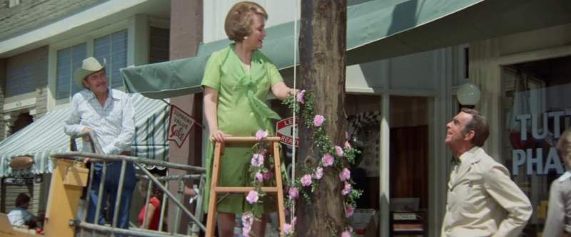 Well everything's looking mighty pretty Maureen