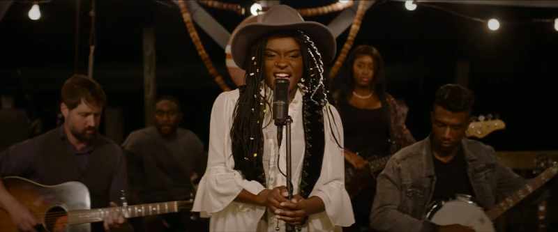 �� Well I see You're smiling, babe ♪