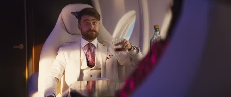 Well I'm getting off your planeUnchain meThat's your seat belt