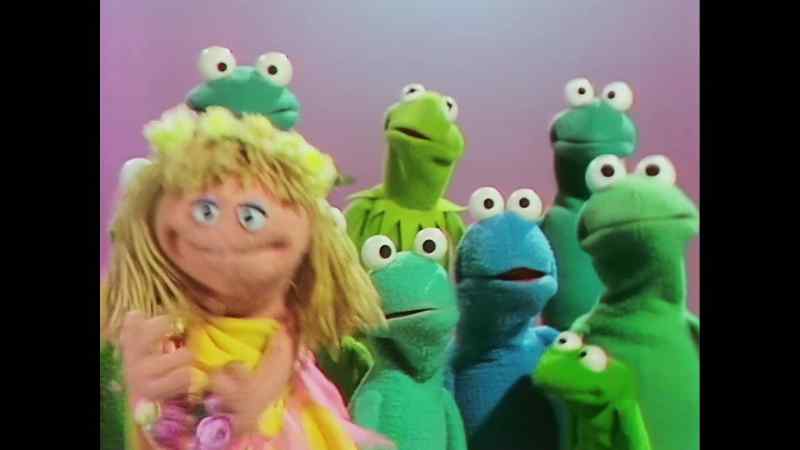 �� Well, I'm in love with a big blue frog ♪