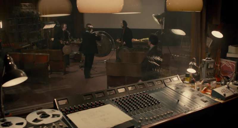 We'll make this gong vibrate more