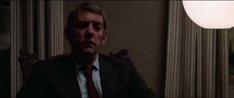 Well, there's this man that I ‒ this detective