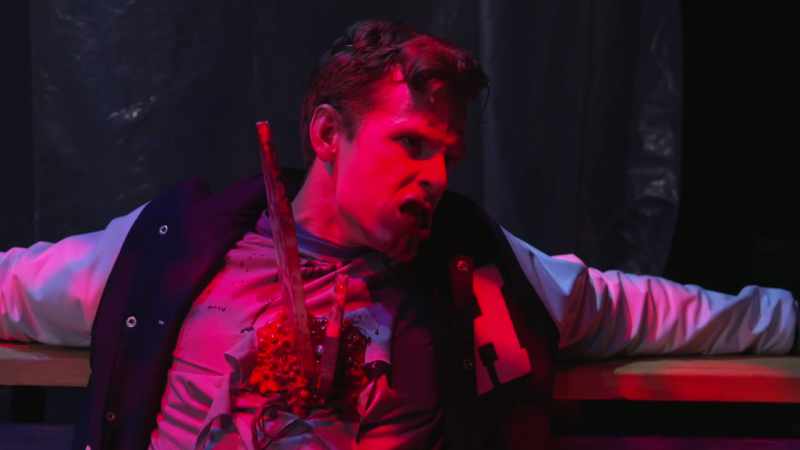 �� We're gonna bury the bully ♪