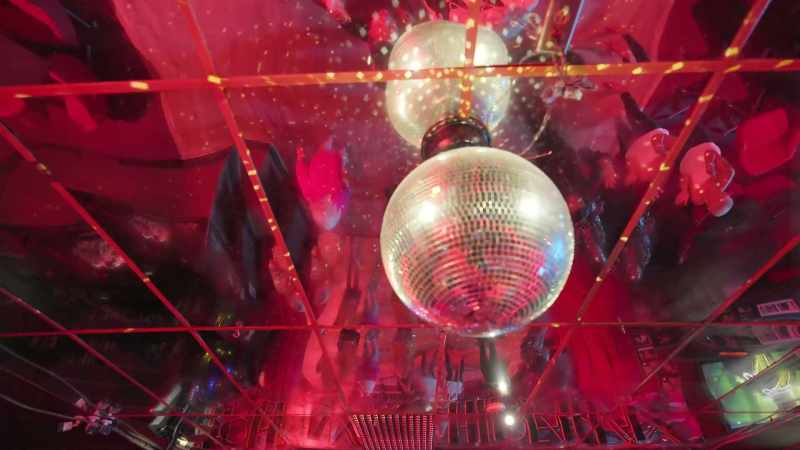 �� We're gonna celebrate ♪