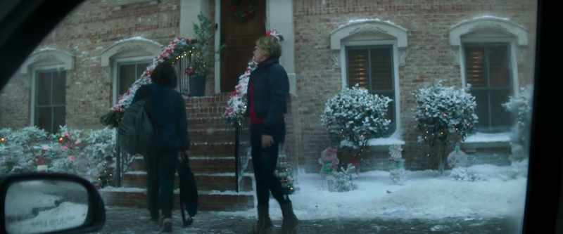 We're gonna talk when I come in. - I know
