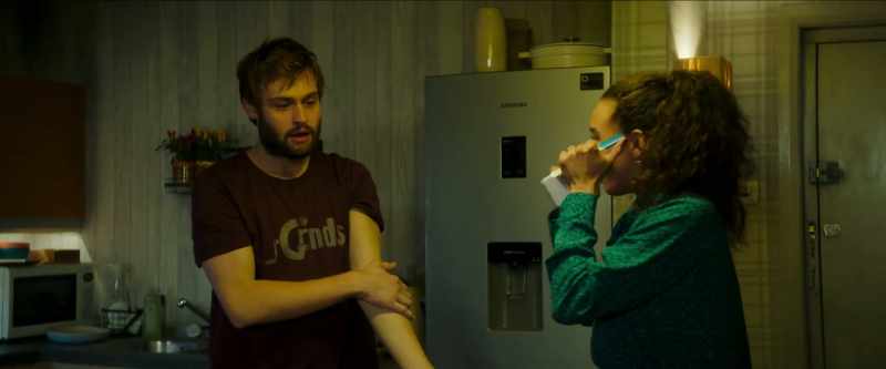 We're having a baby. -I'm pregnant. (laughs)