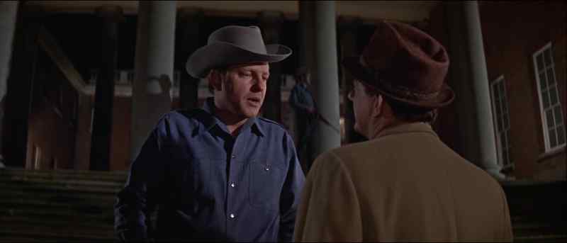 We're here to see the General. - Are you Newbigen?